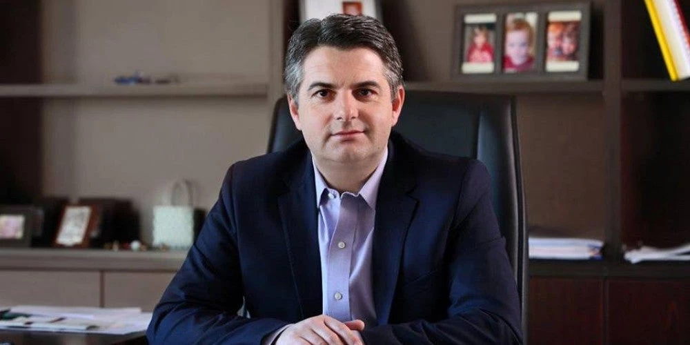 «Βόμβα» Κωνσταντινόπουλου για σχέσεις της κυβέρνησης με την Χρυσή Αυγή